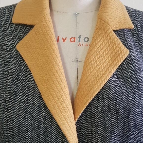 Anthracite Herringbone Wool Blend Blazer - Picture 3 of 9